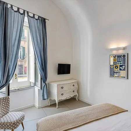 A Casa Di Anna - Dimore Partenopee 4*
