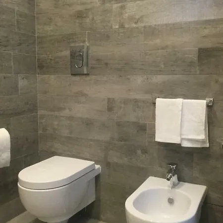 Bed & Breakfast A Casa Di Anna By Dimorra Napoli