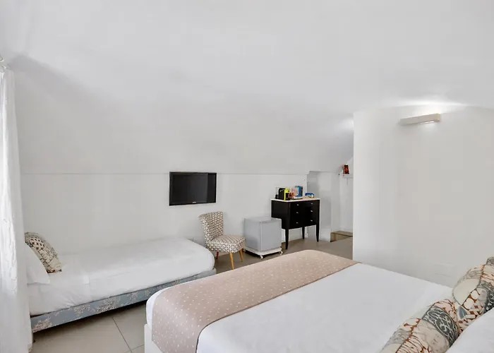 A Casa Di Anna - Dimore Partenopee 4*